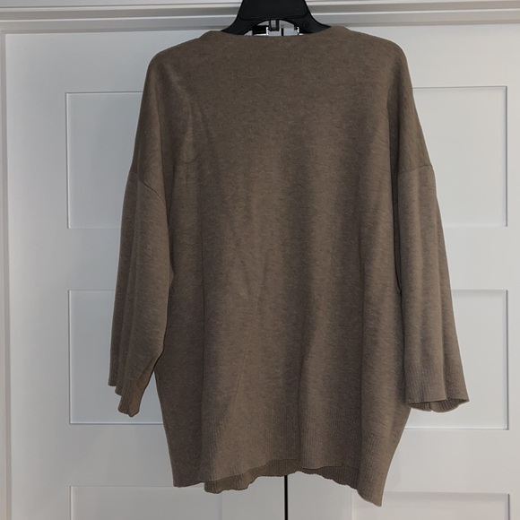Wilfred Free Souvenir Sweater. Heathered Taupe. Size 3 - Picture 5 of 7